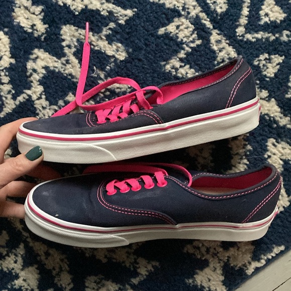 Vans - Picture 8 of 8